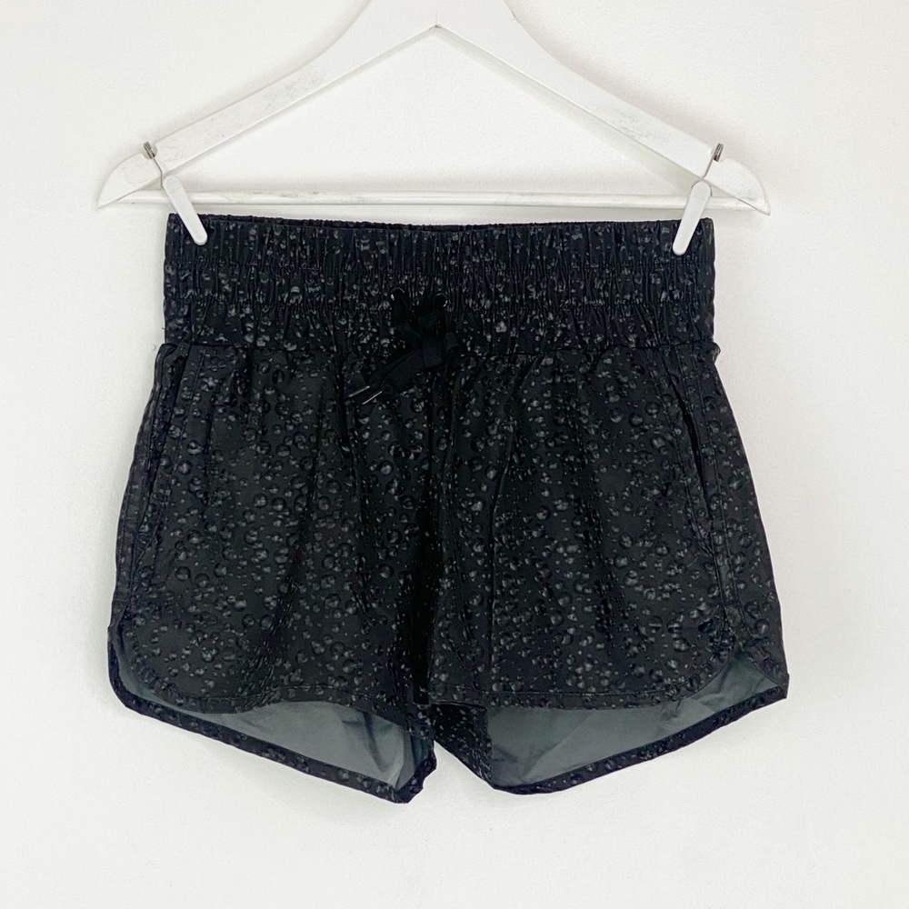 Zyia Women’s Size S 3D Bubble Print Running Lined Shorts